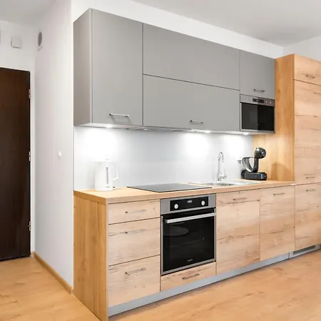 Blue Mare Polanki Park E208 *