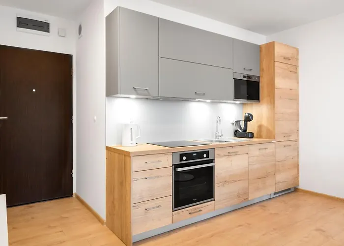 Blue Mare Polanki Park Tropical E208 *